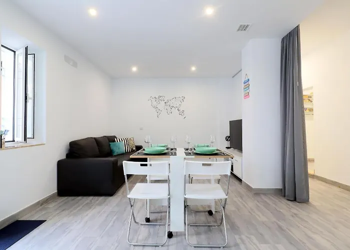 Apartamento Acogedor Loft En Bajo Centrico Con Parking Wifi Córdoba