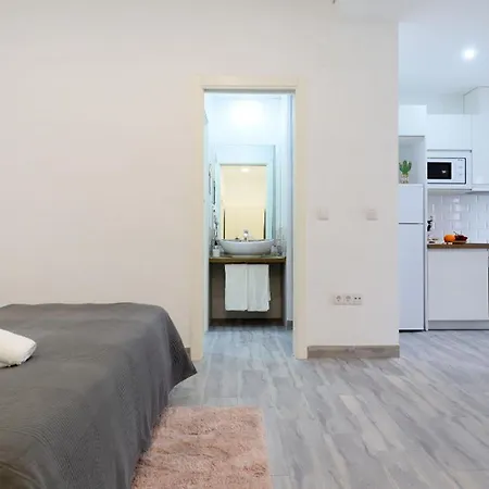 Acogedor Loft En Bajo Centrico Con Parking Wifi 아파트