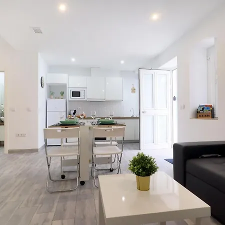 Acogedor Loft En Bajo Centrico Con Parking Wifi Apartman