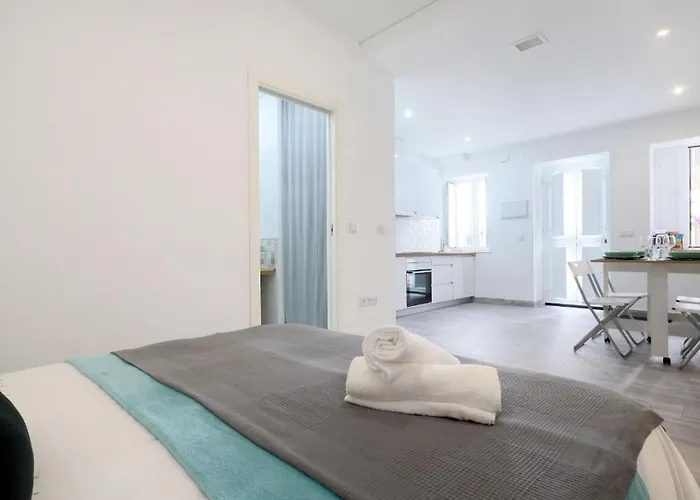 Acogedor Loft En Bajo Centrico Con Parking Wifi