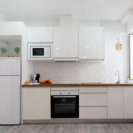 Acogedor Loft En Bajo Centrico Con Parking Wifi * 科爾多瓦